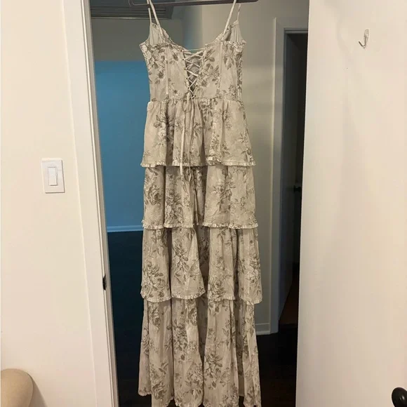 V. Chapman Floral Green Maxi Dress - Picture 7 of 8